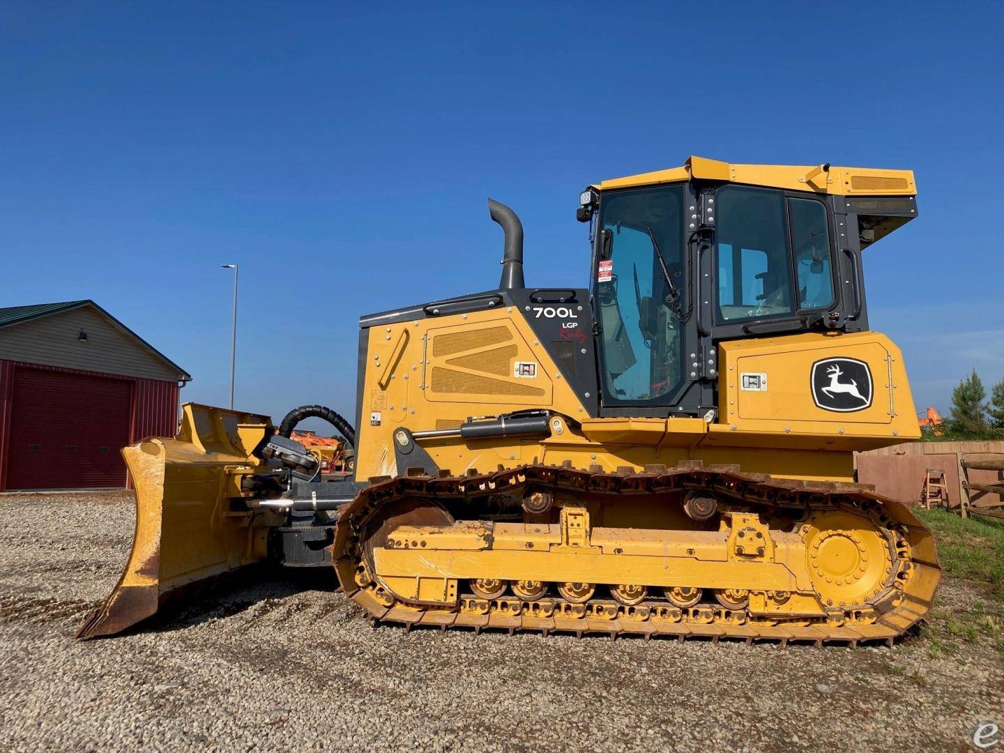 2022 John Deere 700L LGP