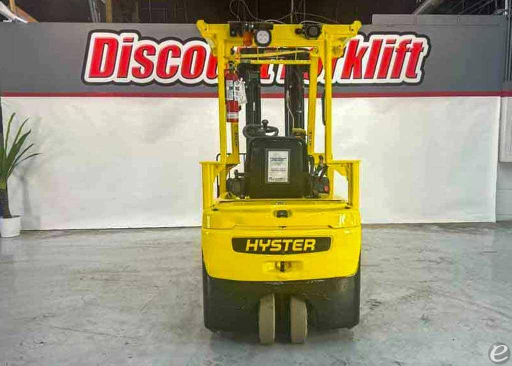 2017 Hyster J30XNT