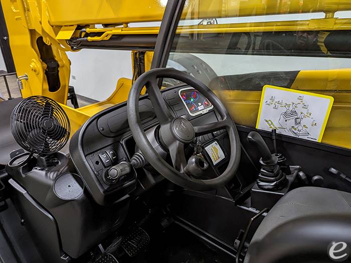 2012 JCB 507-42