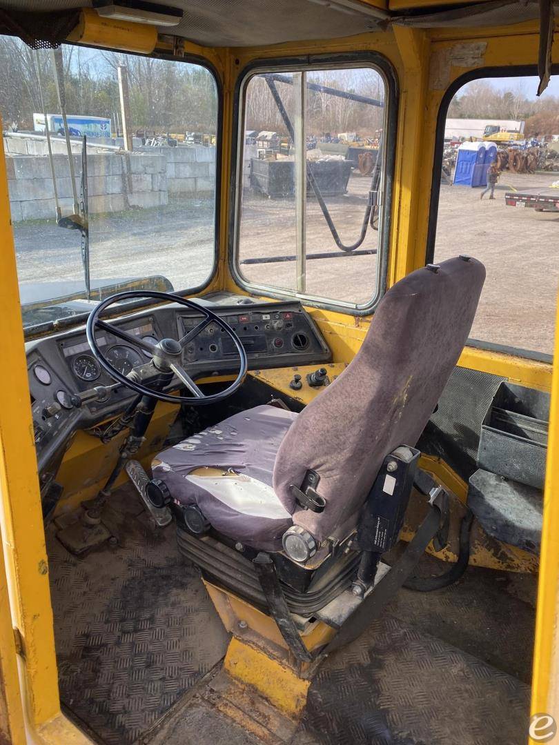 1988 Volvo A25