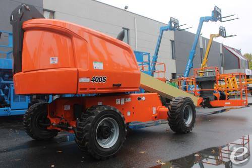 2016 JLG 400S