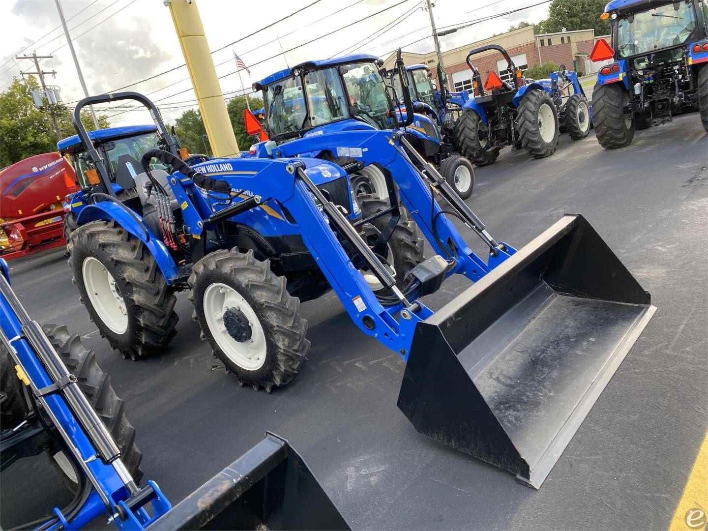 2023 New Holland WORKMASTER 60