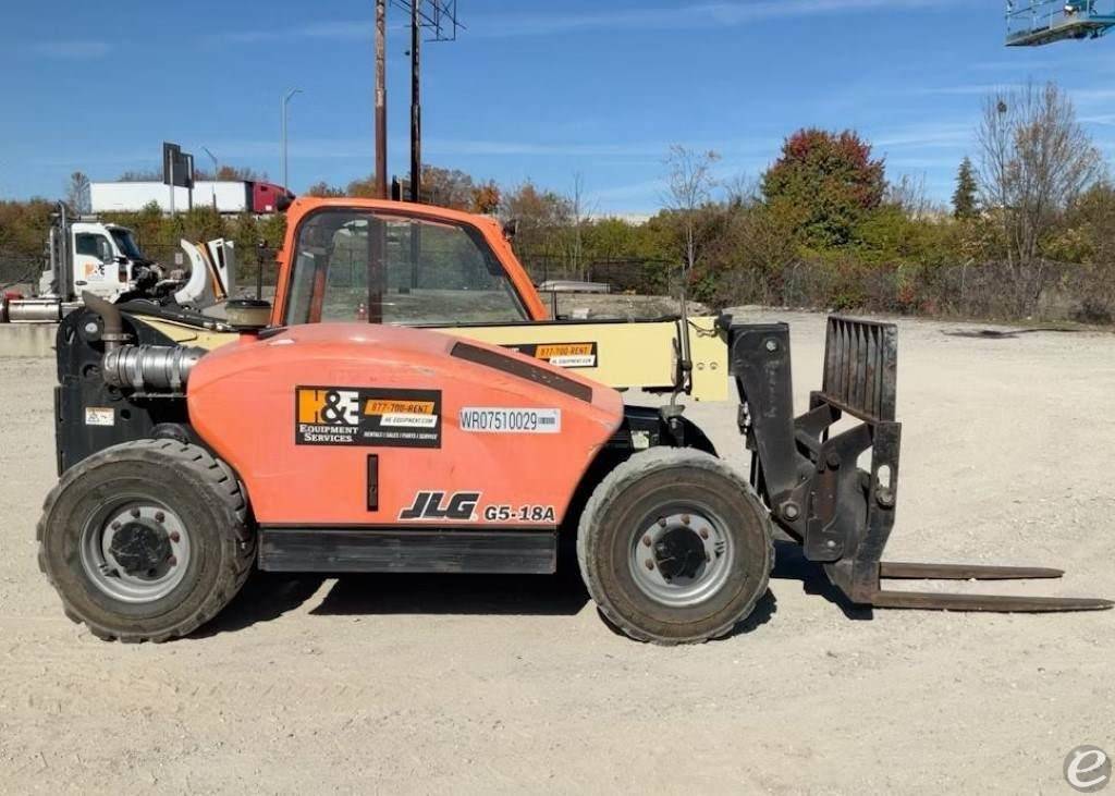 2017 JLG G5-18A