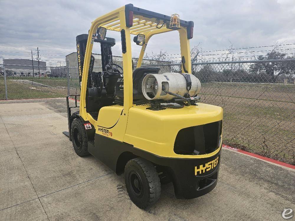 2015 Hyster H70FT