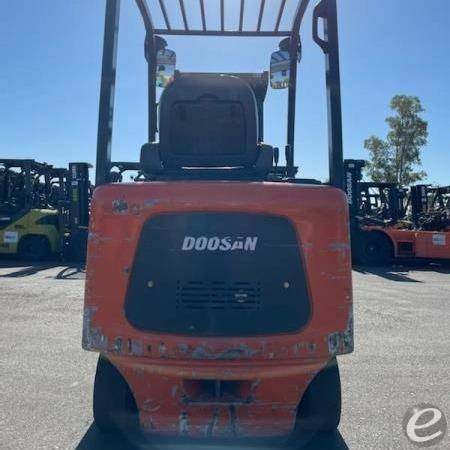 2011 Doosan BC25S-5