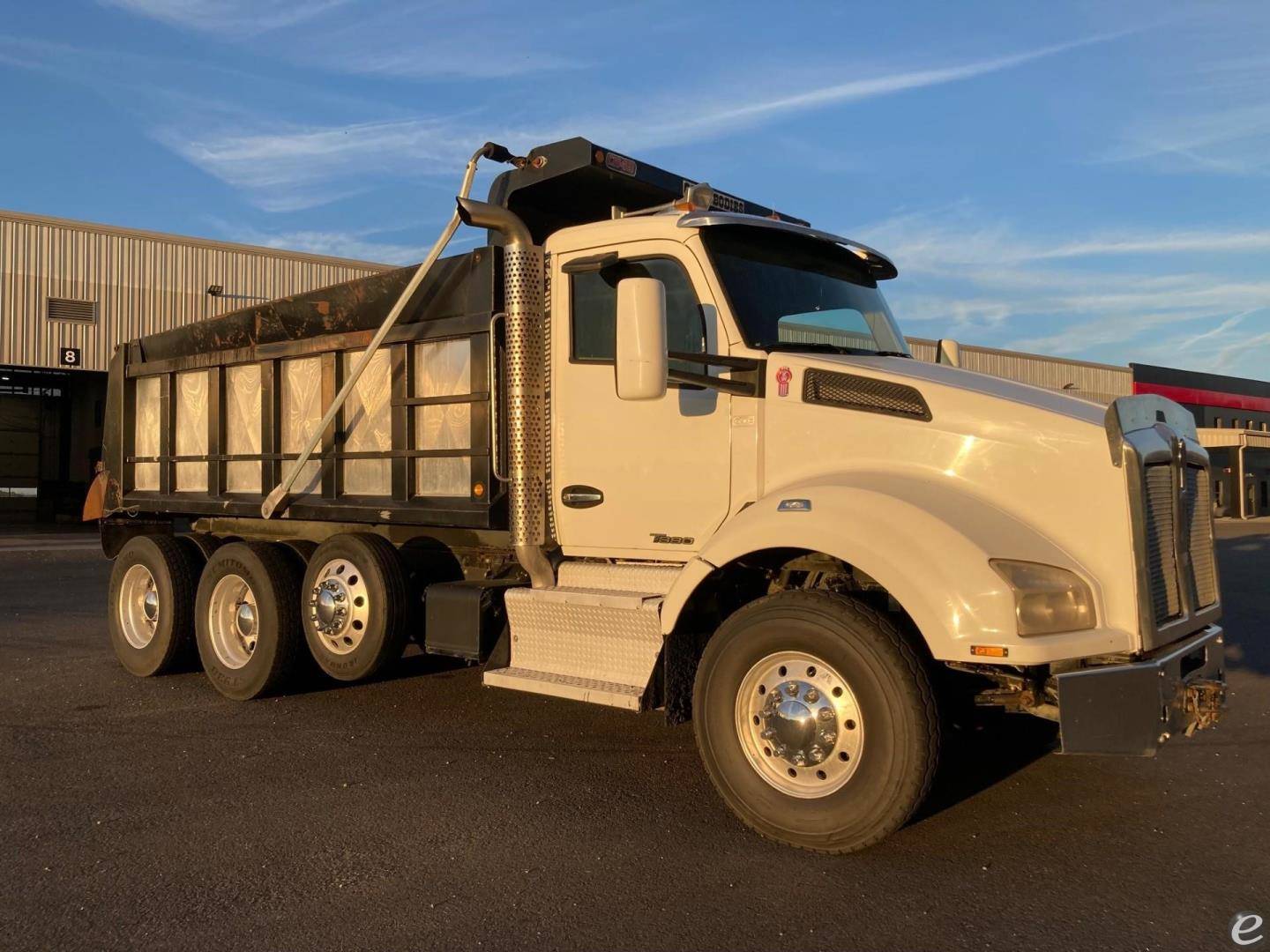 2017 Kenworth T880