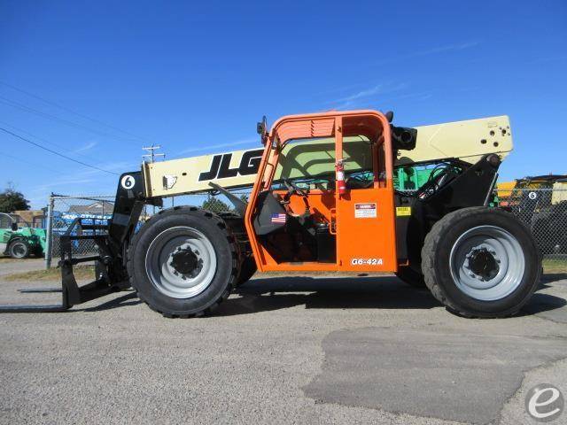 2015 JLG G6-42A