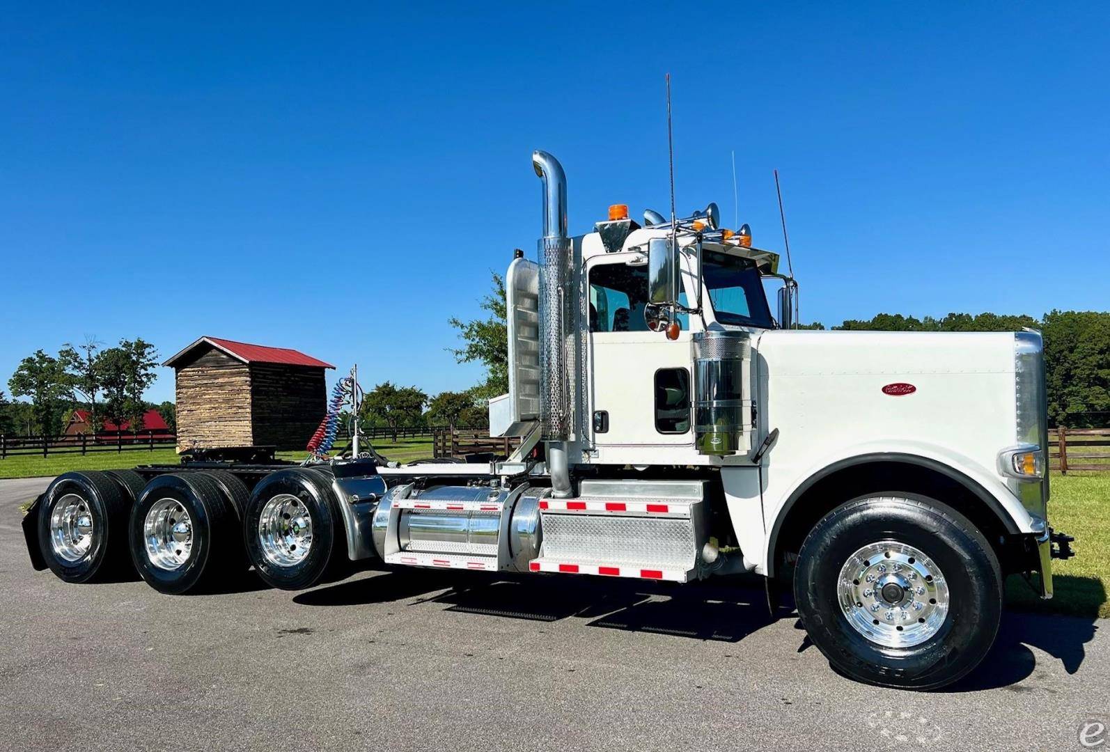 2018 Peterbilt 389