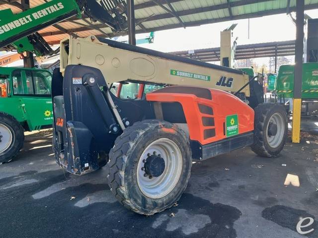 2016 JLG 943