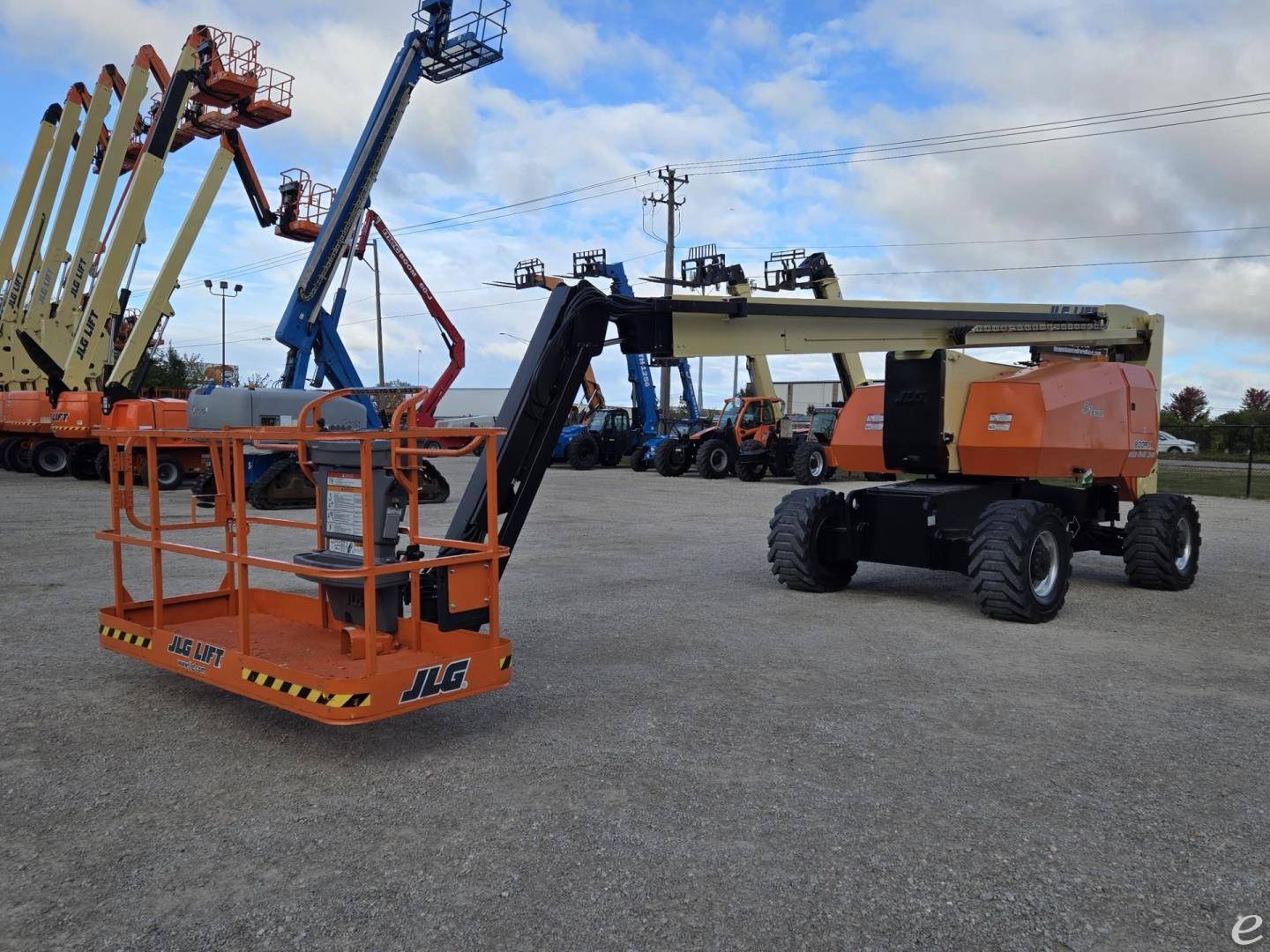 2013 JLG 800AJ