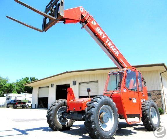 2005 Skytrak 8042 Telescopic Mast Telehandlers - 123Forklift