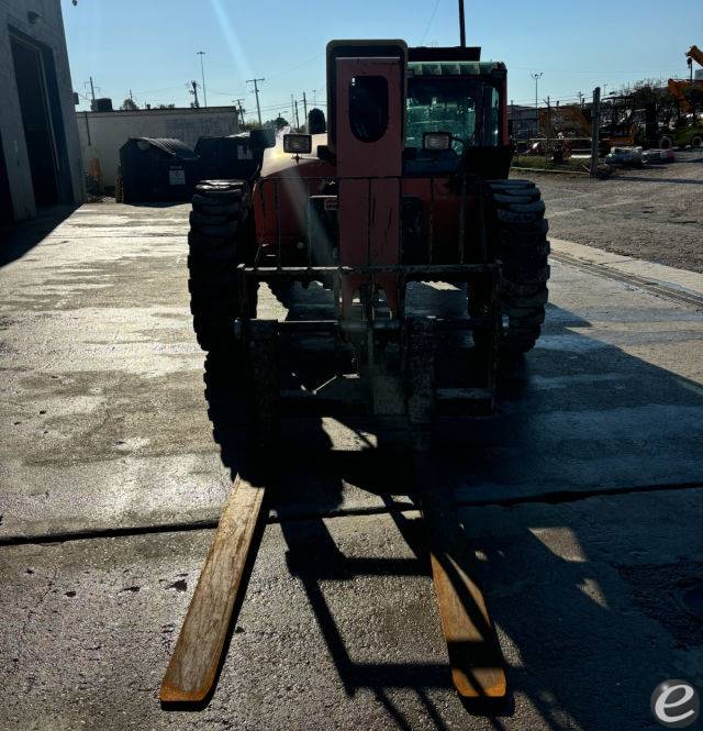 2015 JLG G9-43A