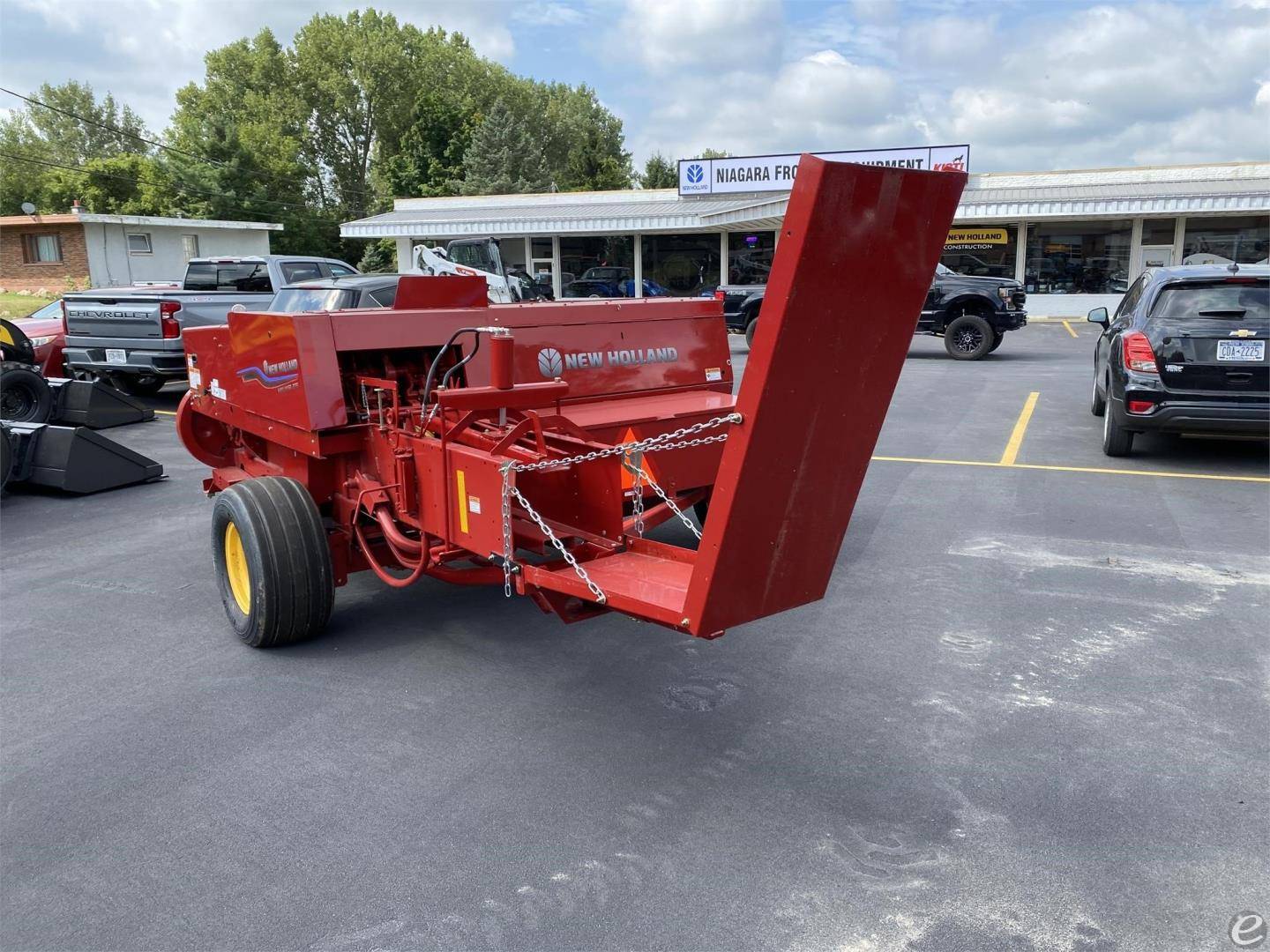 2023 New Holland HAYLINER 275 PLUS