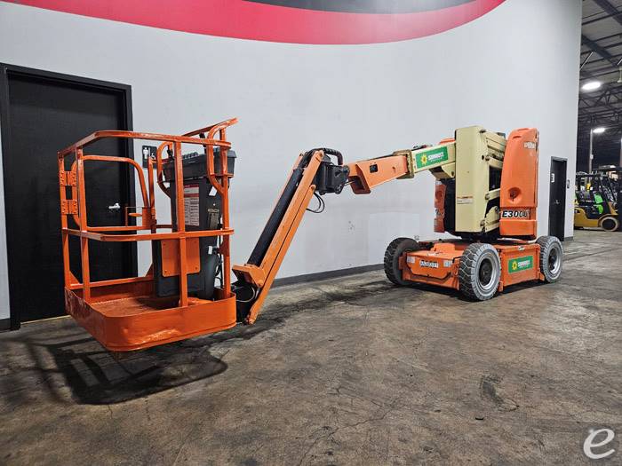 2013 JLG E300AJP