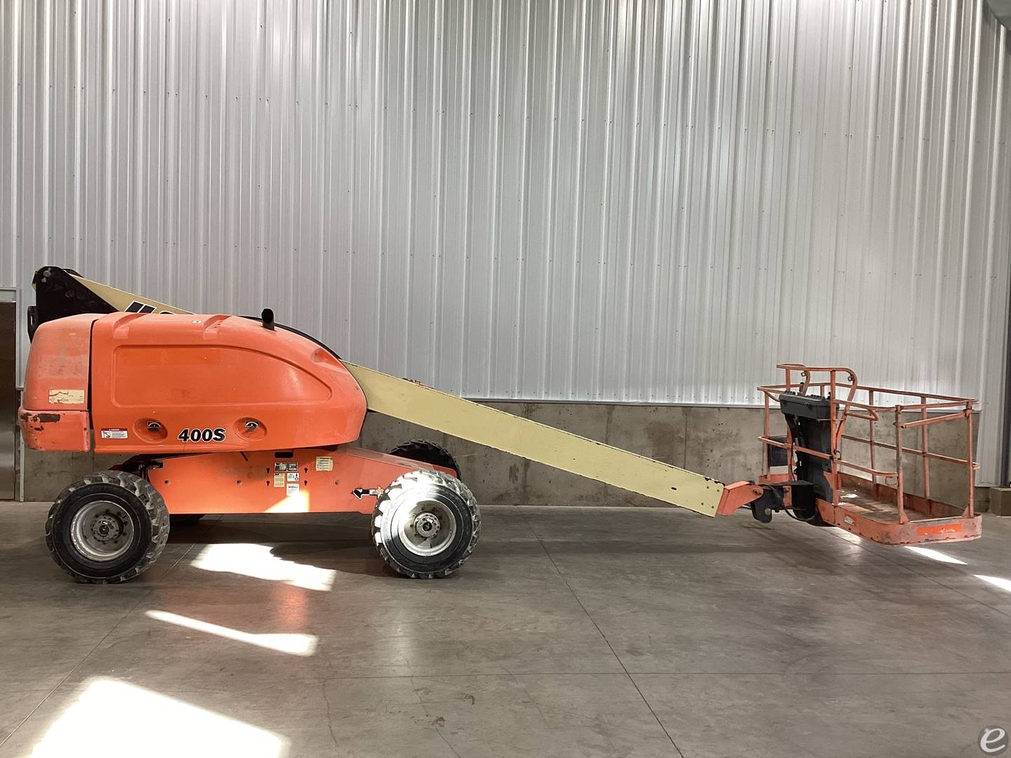 2013 JLG 400S