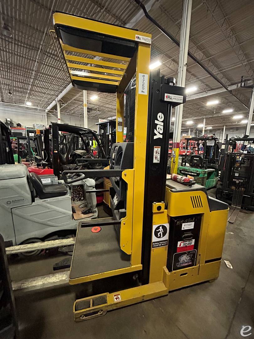 2017 Yale OS030BF Electric Order Picker