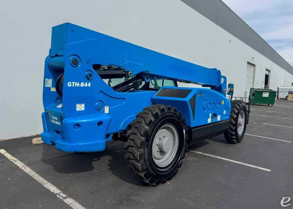 2014 Genie GTH-844