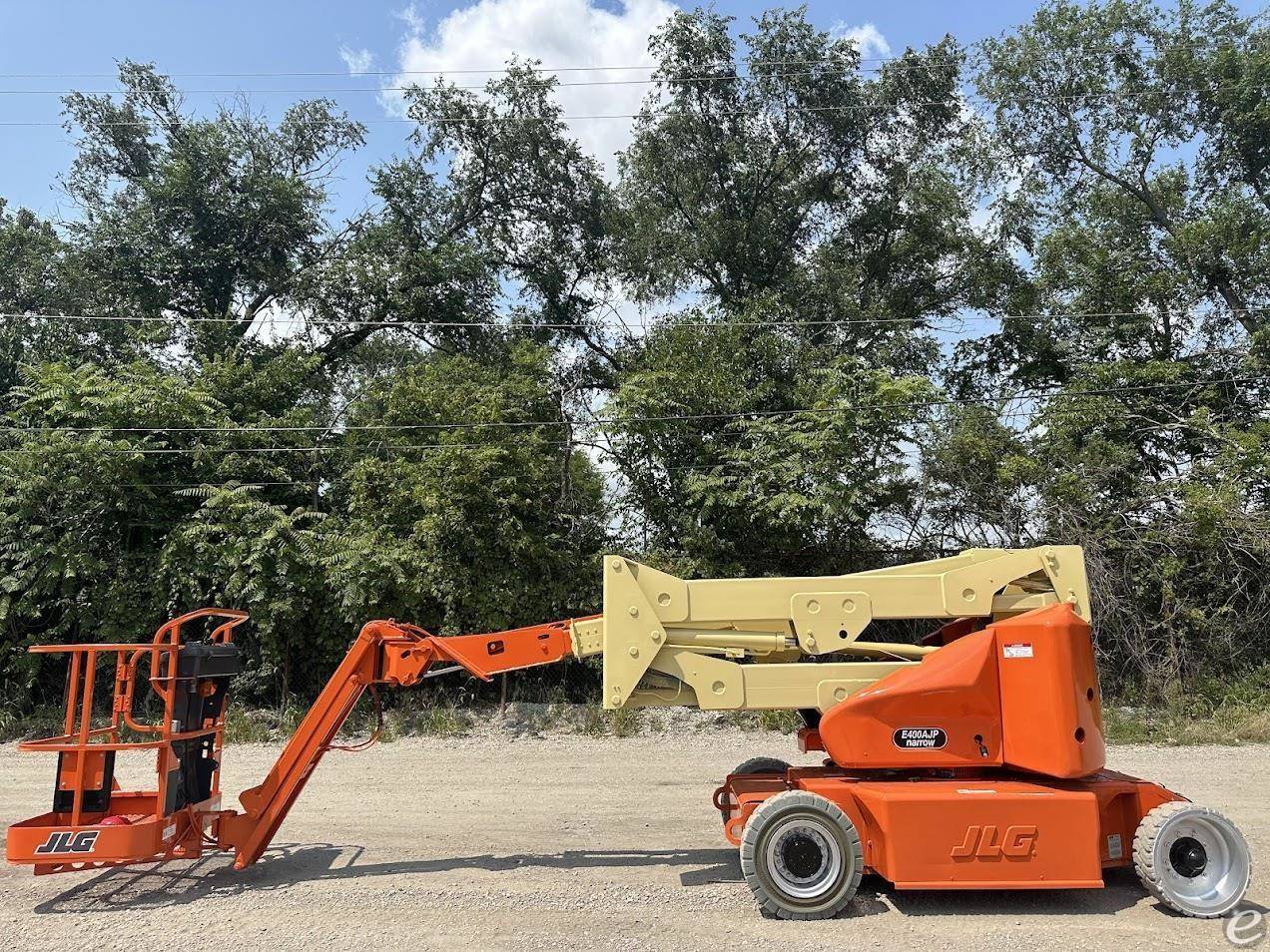 2015 JLG E400AJPN