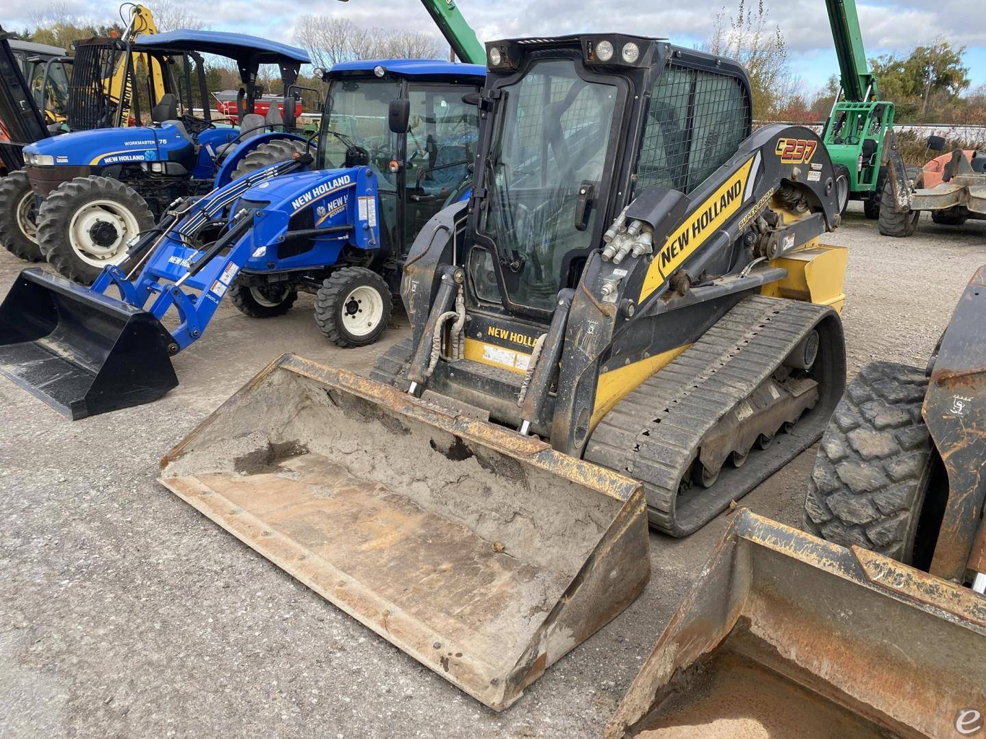 2019 New Holland C237