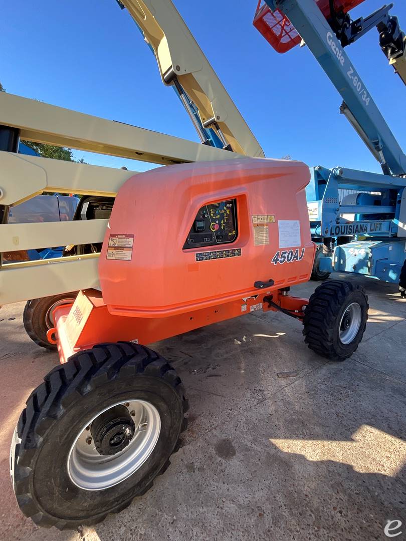 2019 JLG 450AJ