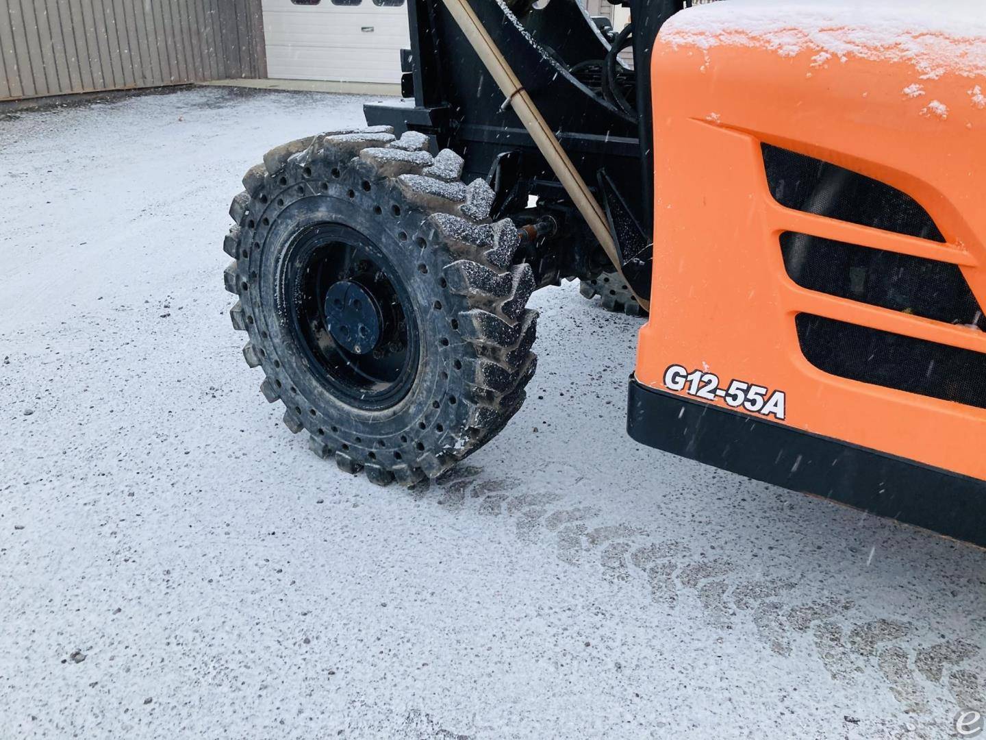 2012 JLG G12-55A