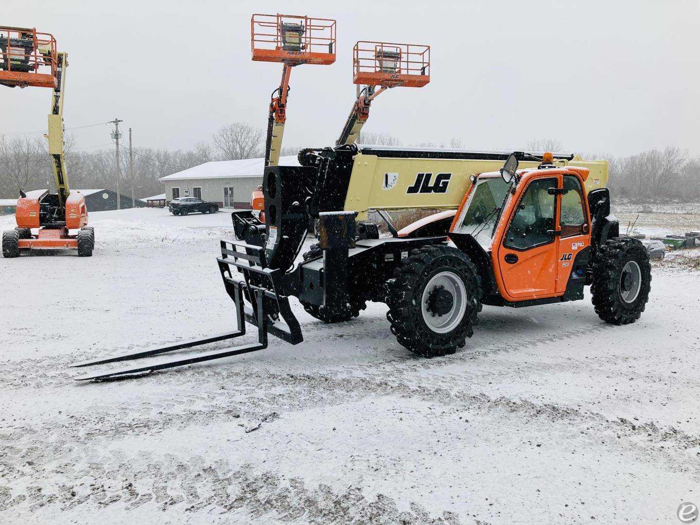 2015 JLG 1255