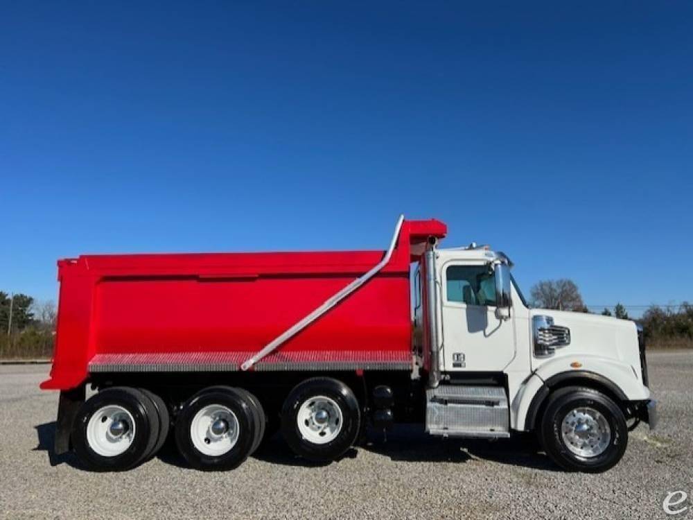 2016 Freightliner 122SD