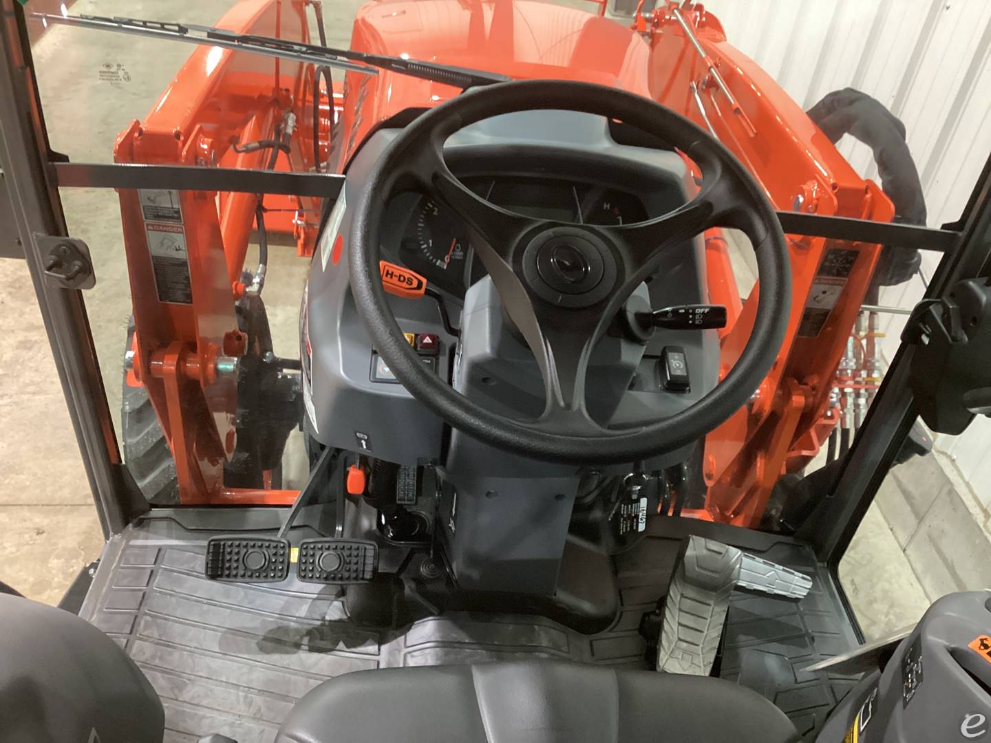 2023 Kubota L3560HSTC