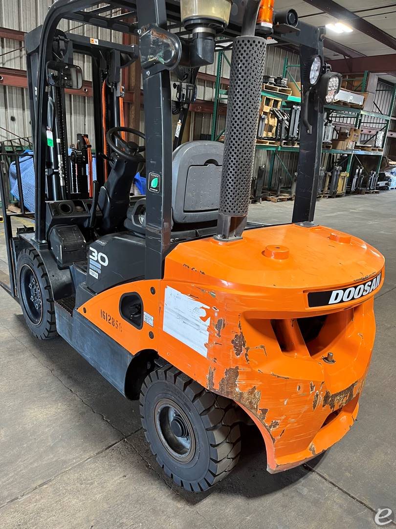 2019 Doosan D30S-7