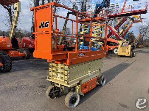 2016 JLG 2632ES