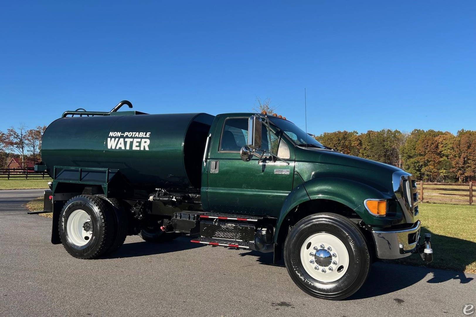 2011 Ford F750 XL