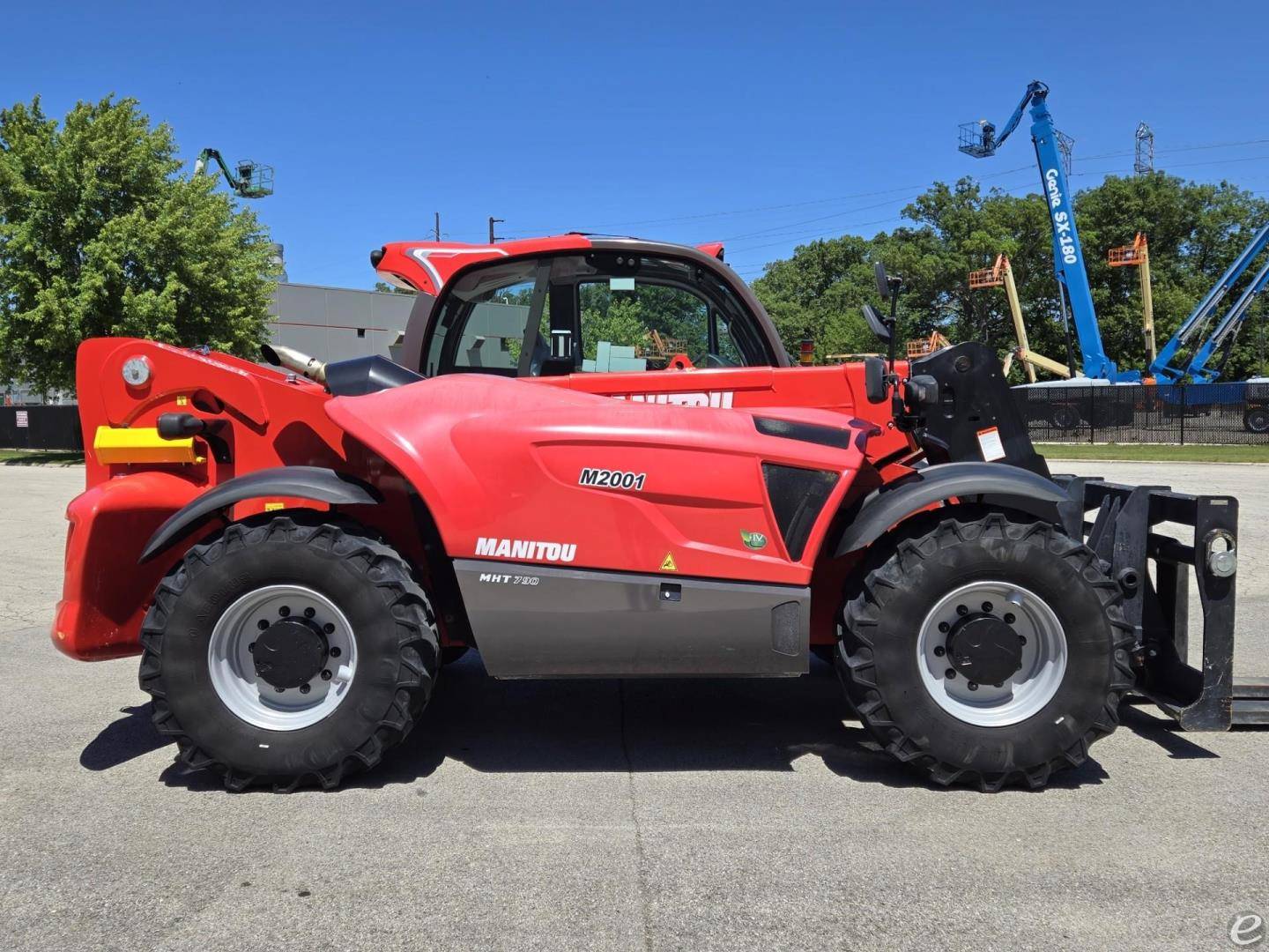 2021 Manitou MHT790