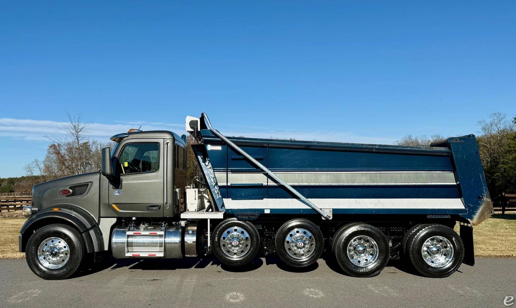 2021 Peterbilt 567