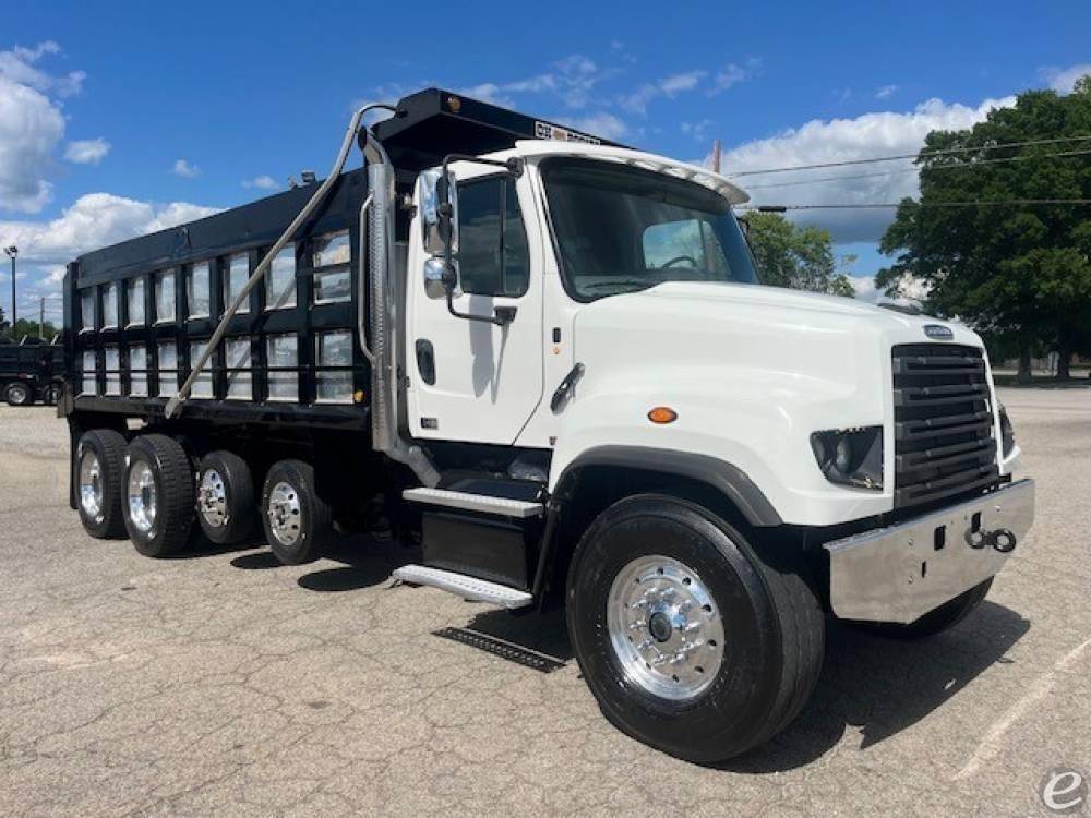 2016 Freightliner 114SD