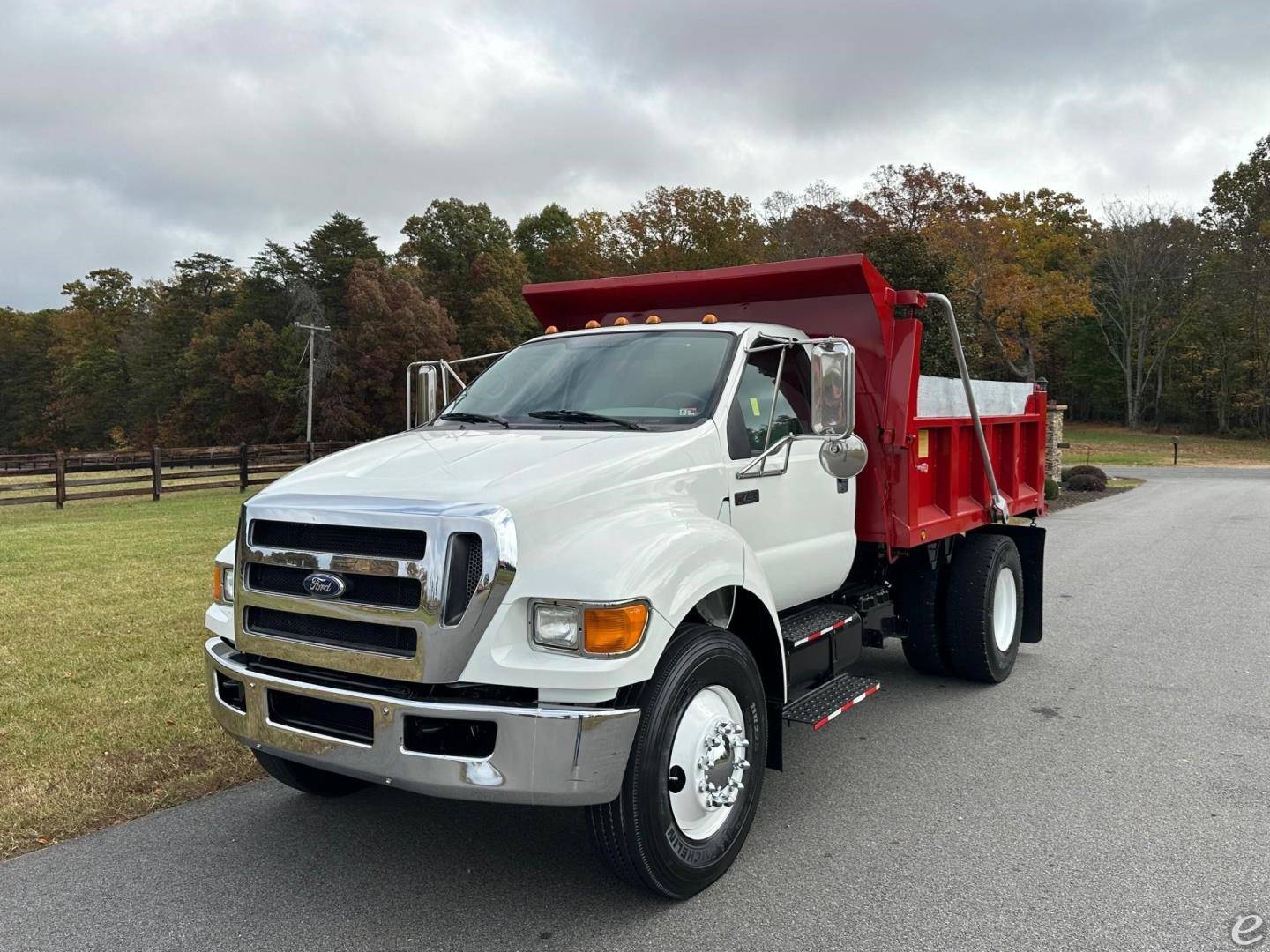 2010 Ford F750 XL