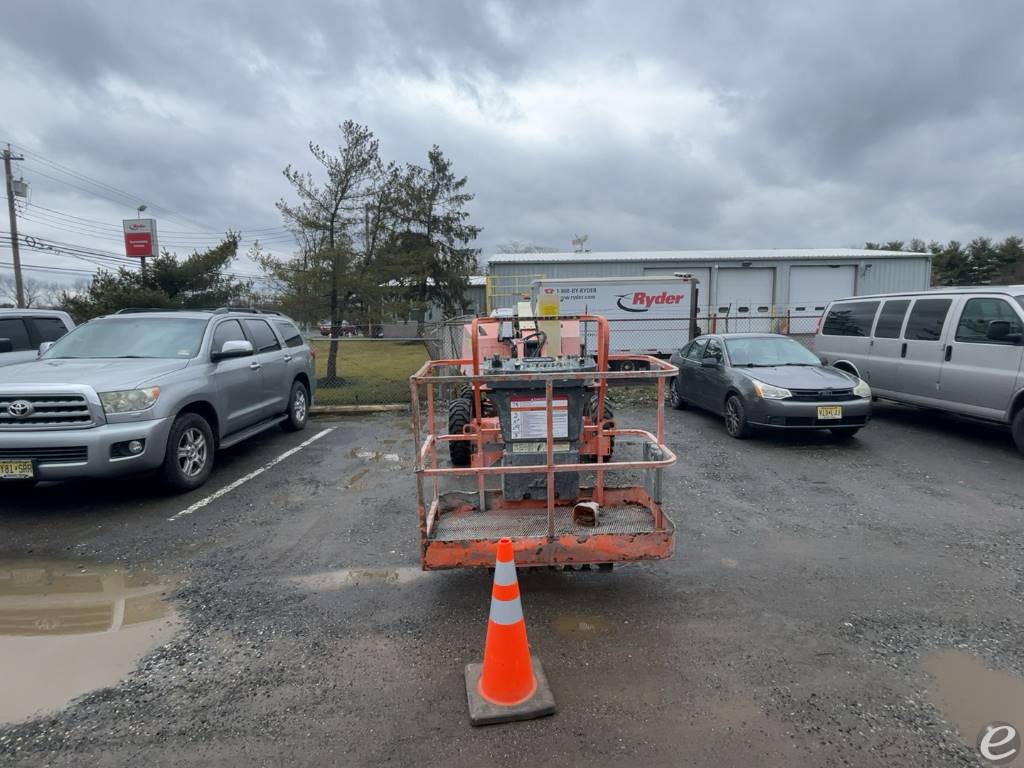 2015 JLG 340AJ