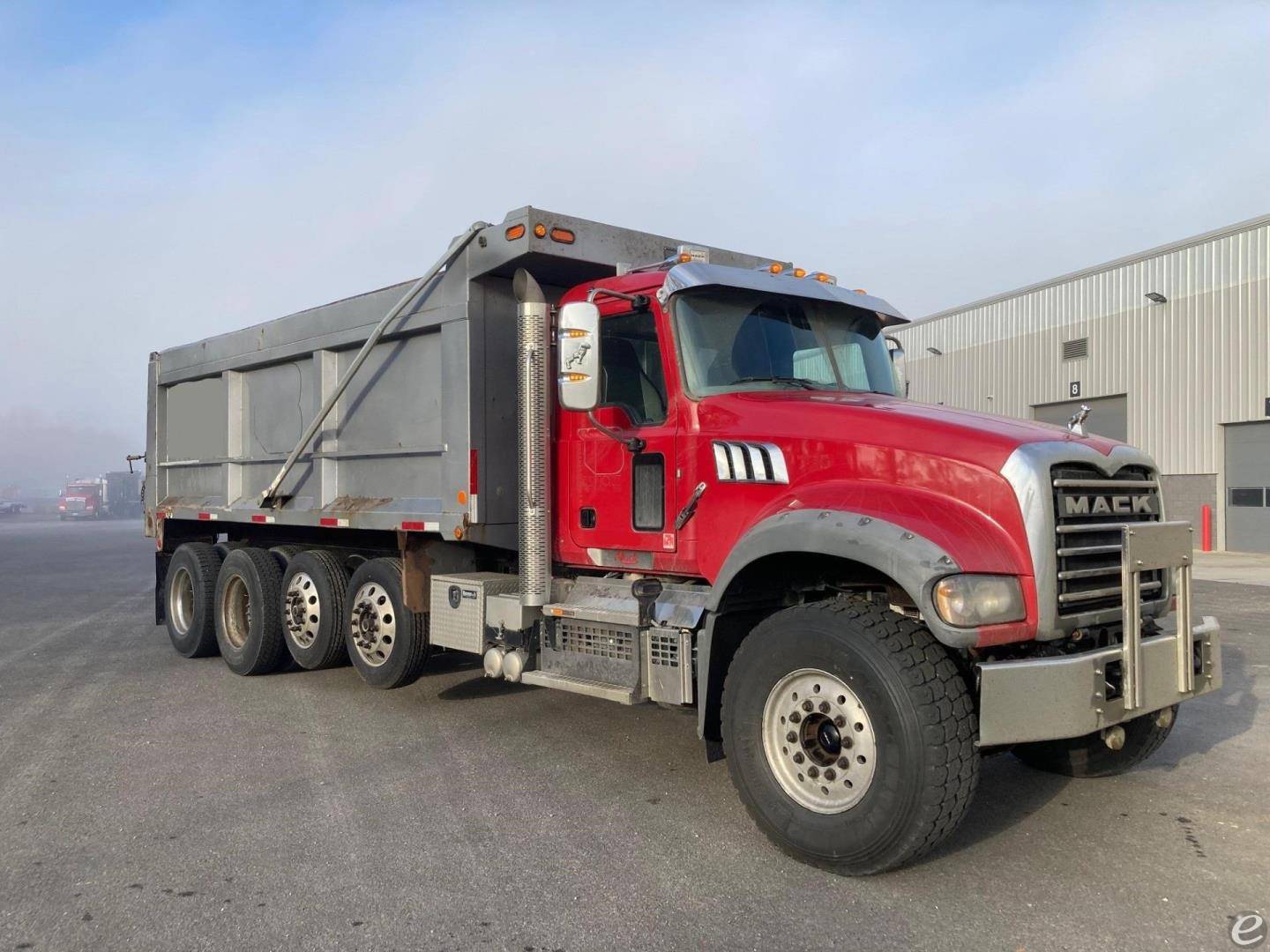 2019 Mack GRANITE 64FR