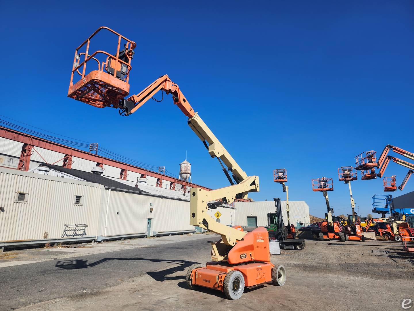 2012 JLG E400AJPN