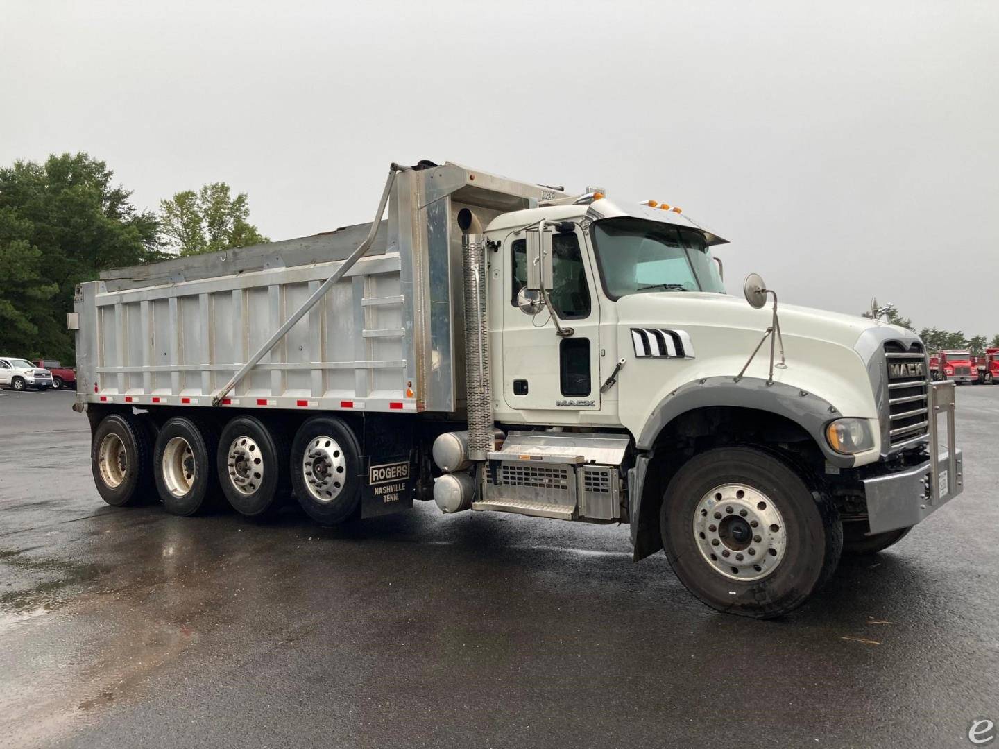 2018 Mack GRANITE GU713