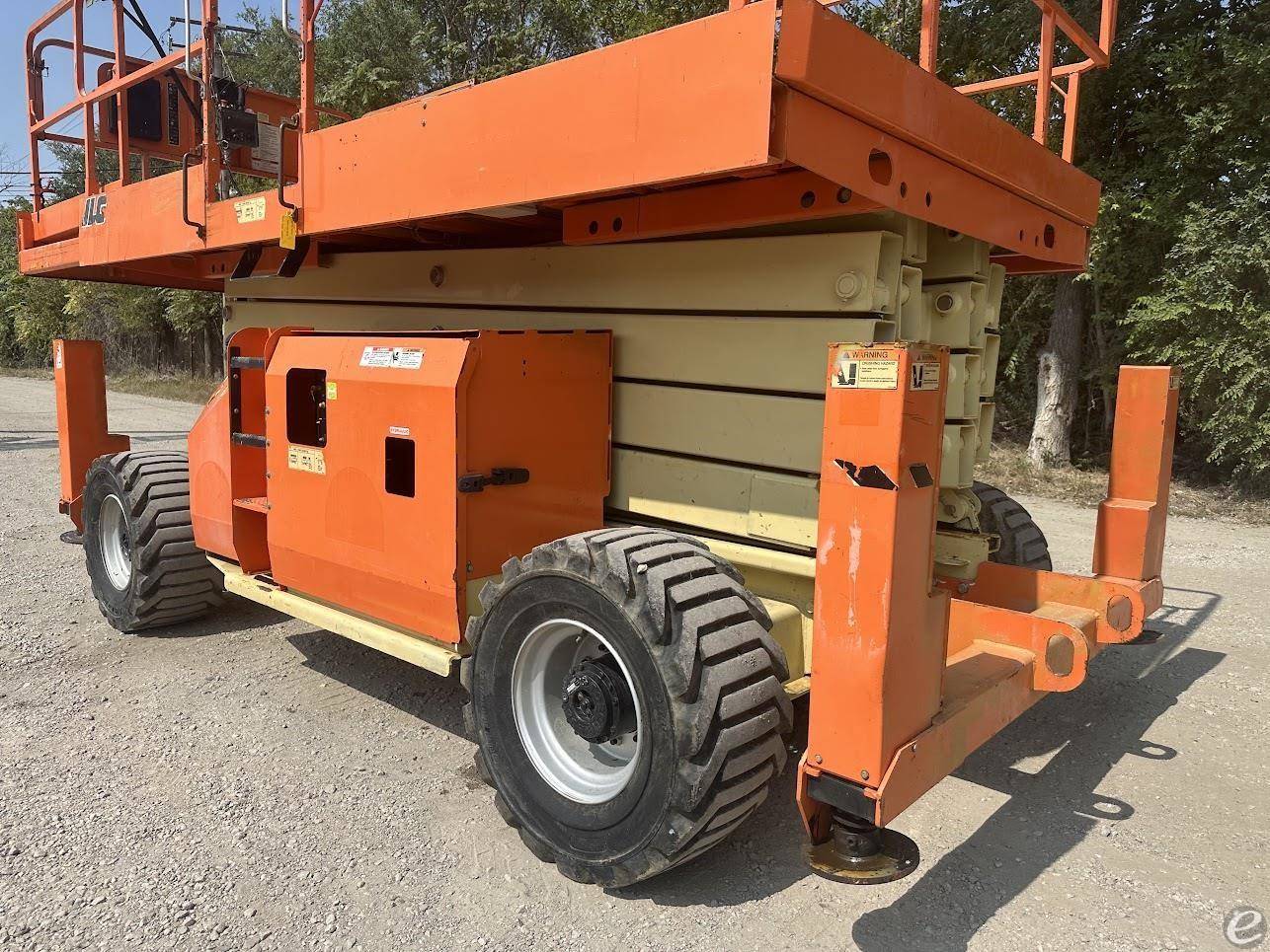 2015 JLG 4394RT