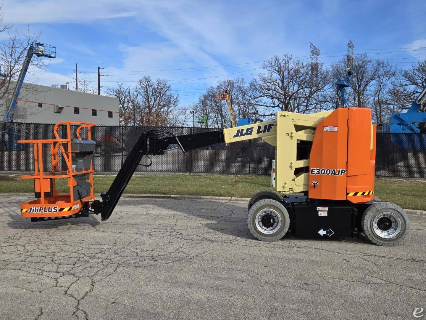 2015 JLG E300AJP