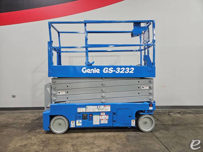 2013 Genie GS3232