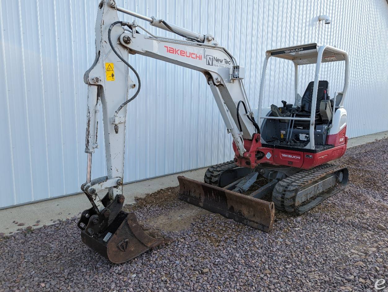 2018 Takeuchi TB240