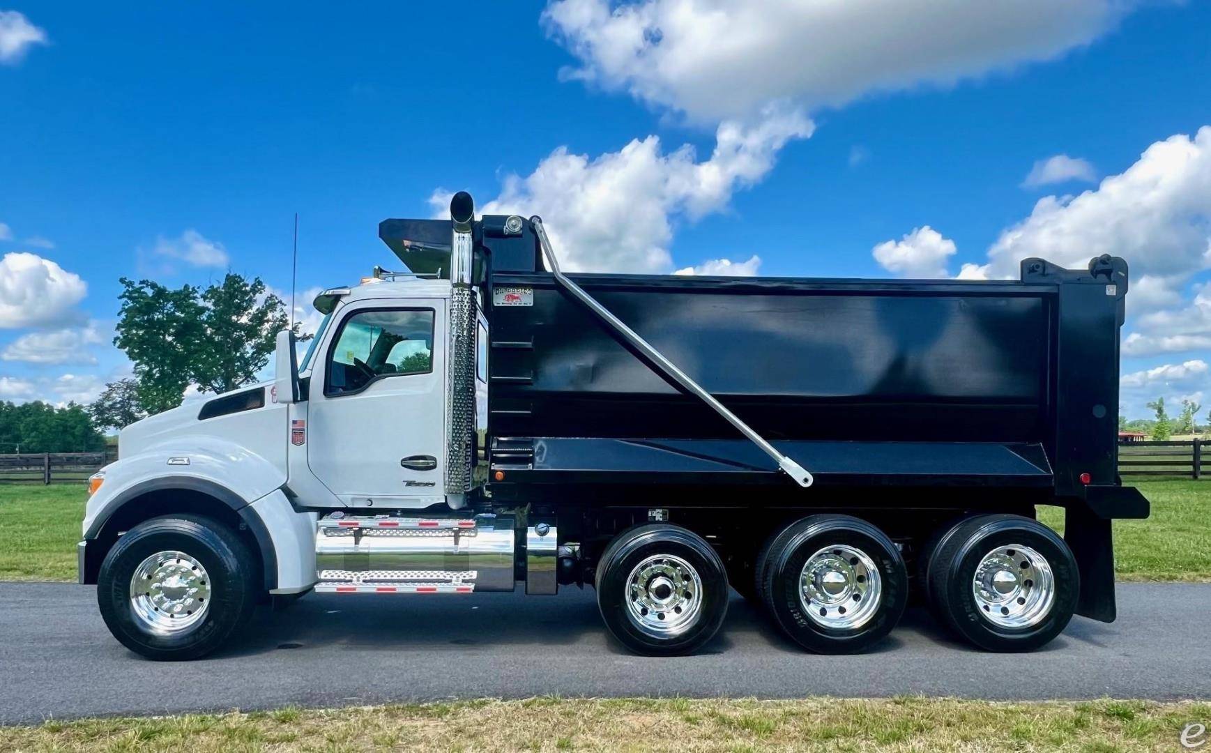 2023 Kenworth T880S