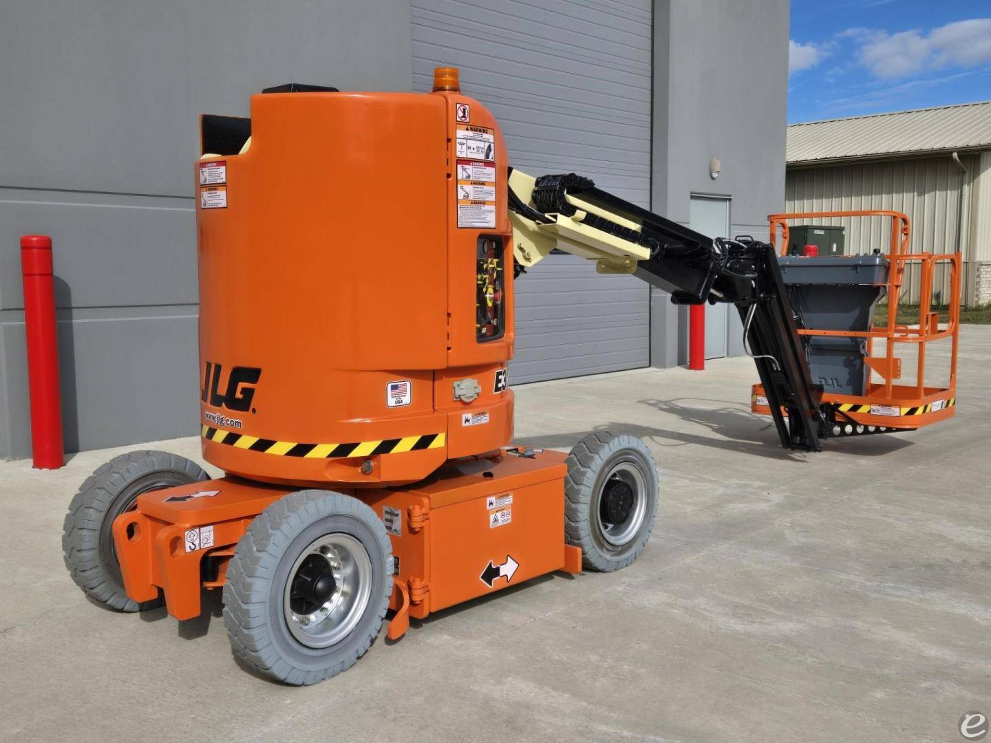 2014 JLG E300AJP