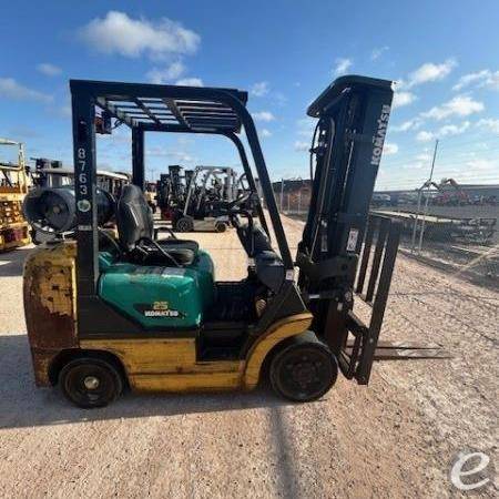 2004 Komatsu FG25ST-14