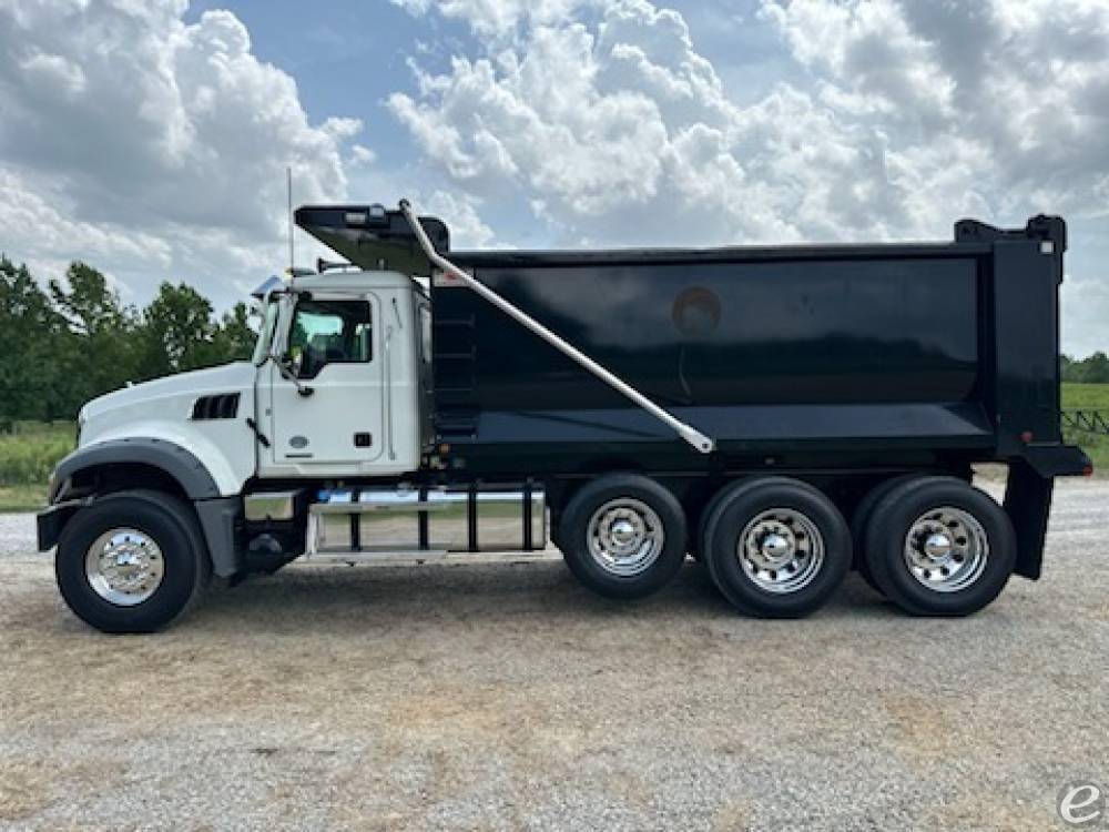 2023 Mack GRANITE 64FR