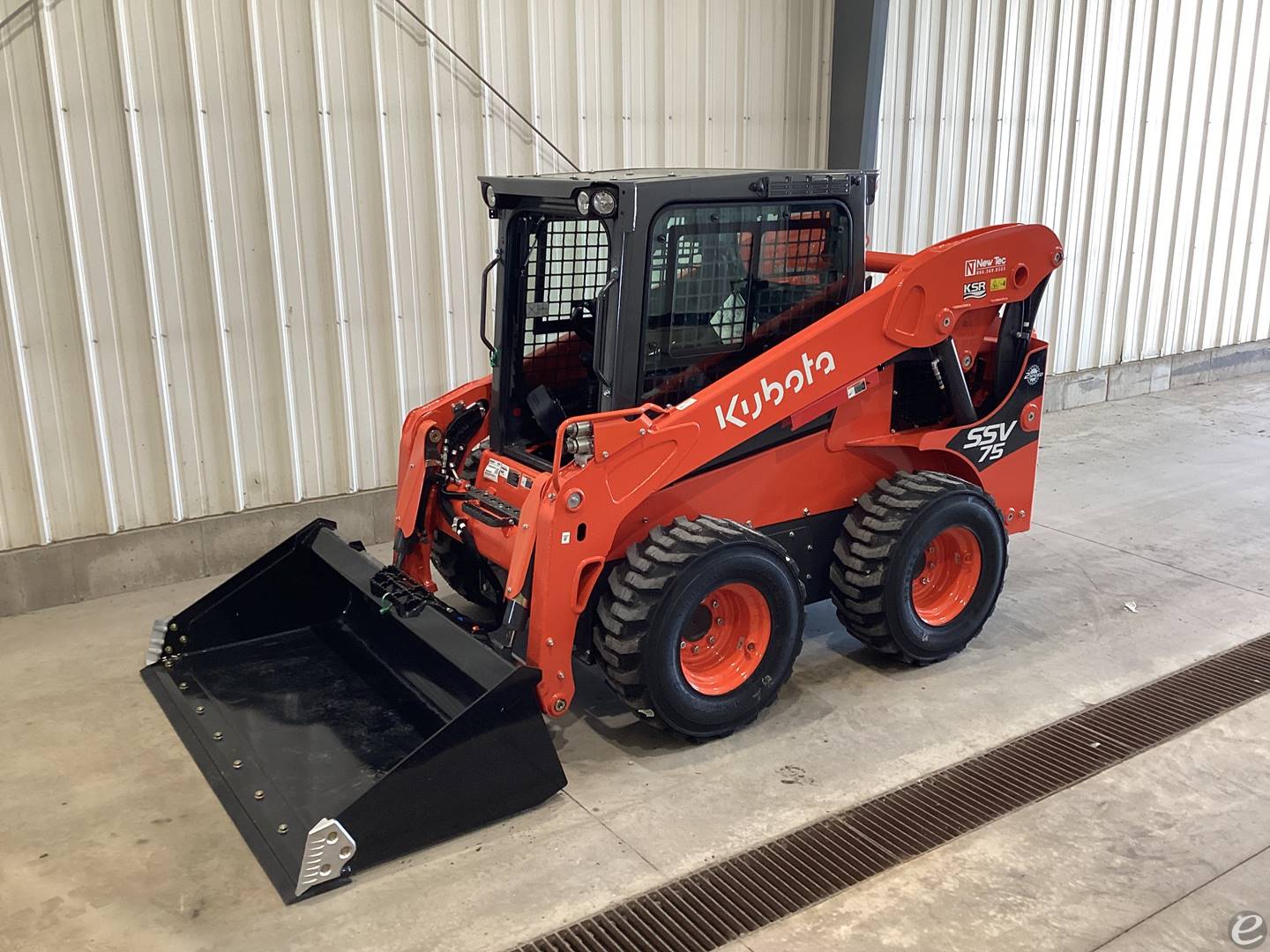 2024 Kubota SSV75PHFRC