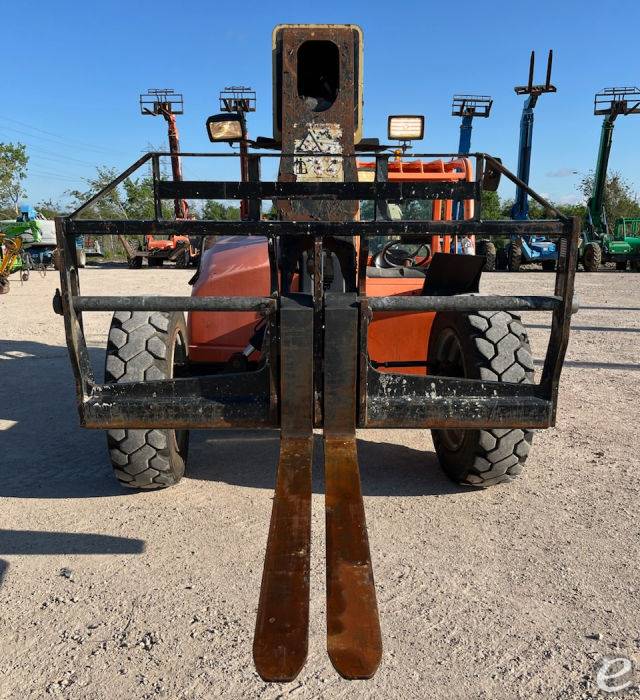 2014 JLG G6-42A