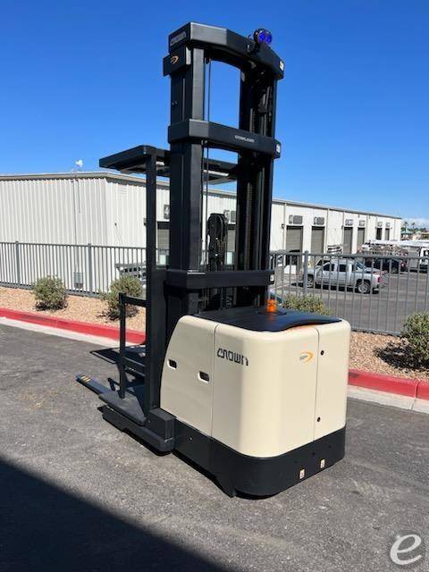 2007 Crown SP3405-30 Electric Order Picker - 123Forklift